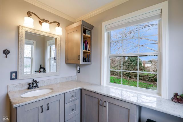 4401 Brittany Drive, Zionsville, IN 46077