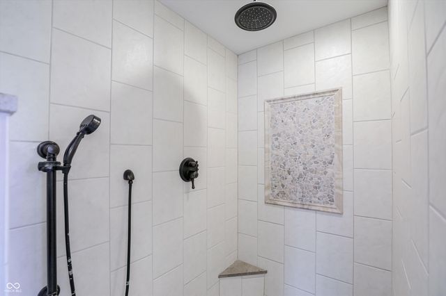 4401 Brittany Drive, Zionsville, IN 46077