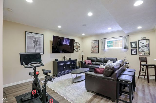 4401 Brittany Drive, Zionsville, IN 46077