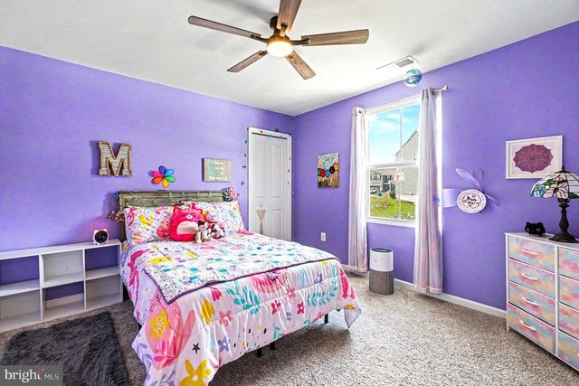17 VIBURNUM AVE, Elkton, MD 21921