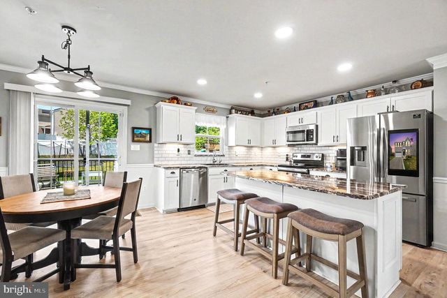 17 VIBURNUM AVE, Elkton, MD 21921