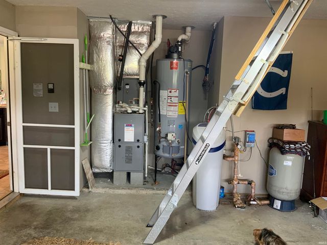 6243 S 700 W, West Point, IN 47992