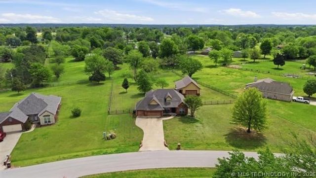 12101 N 168th East Avenue, Collinsville, OK 74021