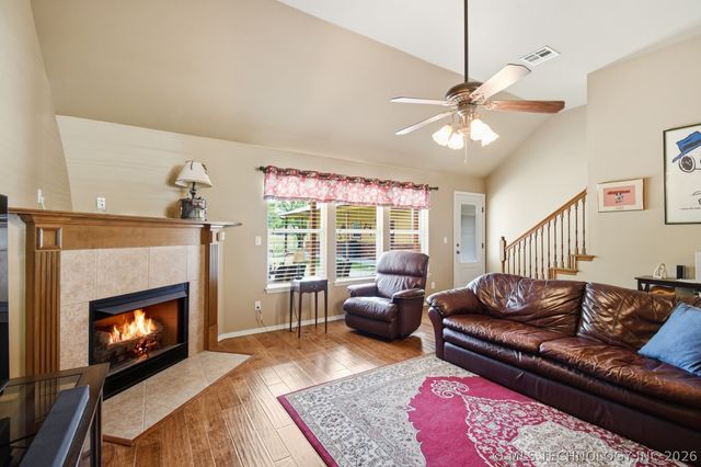 12101 N 168th East Avenue, Collinsville, OK 74021