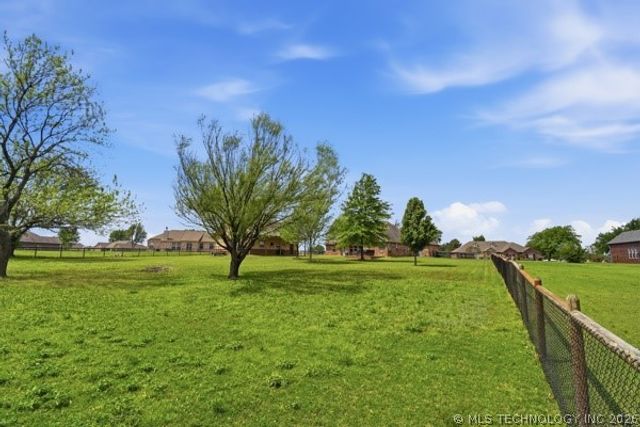 12101 N 168th East Avenue, Collinsville, OK 74021