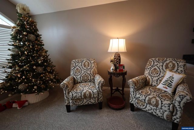 997 Glazemeadow St NE, Keizer, OR 97303