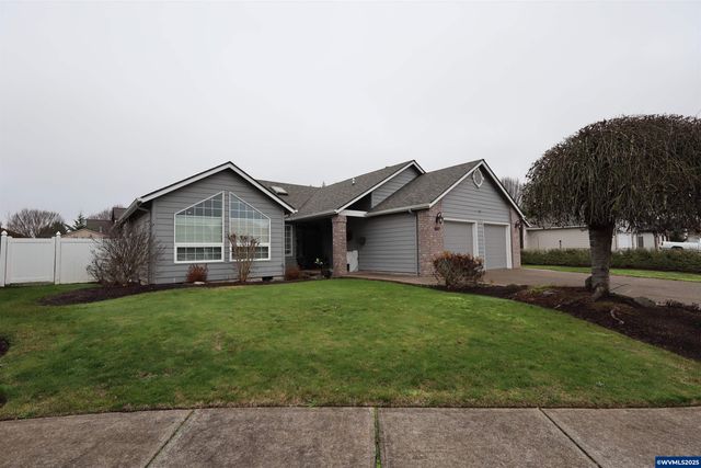 997 Glazemeadow St NE, Keizer, OR 97303