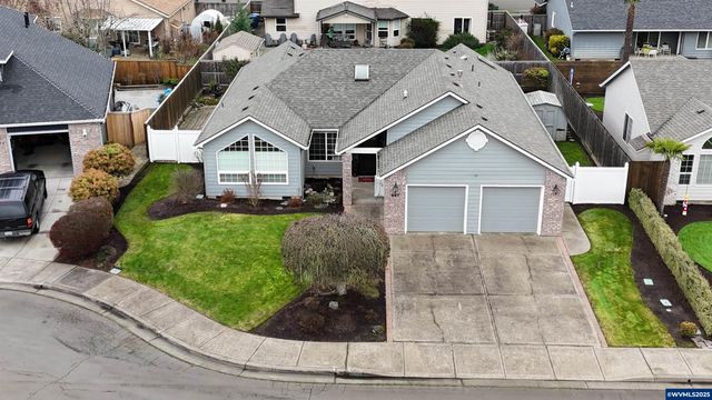 997 Glazemeadow St NE, Keizer, OR 97303