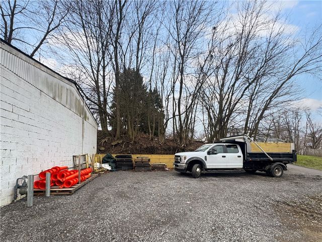 514 Taylor Street, New Castle, PA 16101