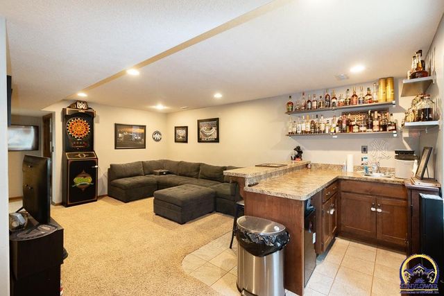 7628 SW 28th TER, Topeka, KS 66614