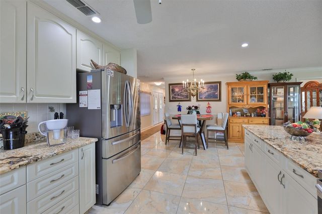 2106 W VIEW DRIVE, Sun City Center, FL 33573