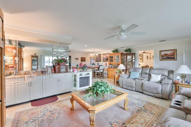 2106 W VIEW DRIVE, Sun City Center, FL 33573
