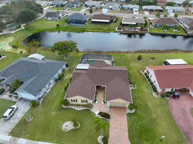 2106 W VIEW DRIVE, Sun City Center, FL 33573