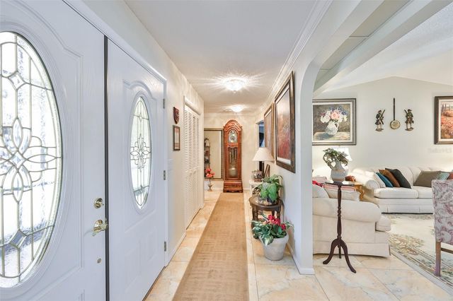 2106 W VIEW DRIVE, Sun City Center, FL 33573