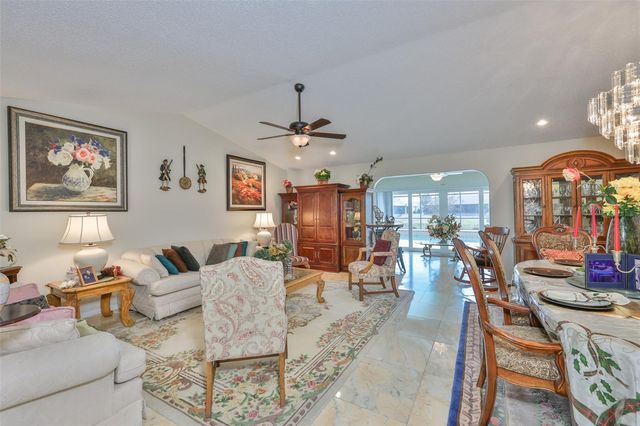 2106 W VIEW DRIVE, Sun City Center, FL 33573