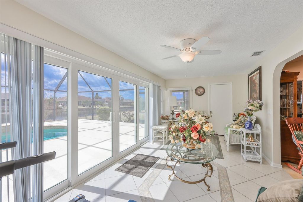 Image 25 of property listing at 2106 W VIEW DRIVE, Sun City Center, FL 33573