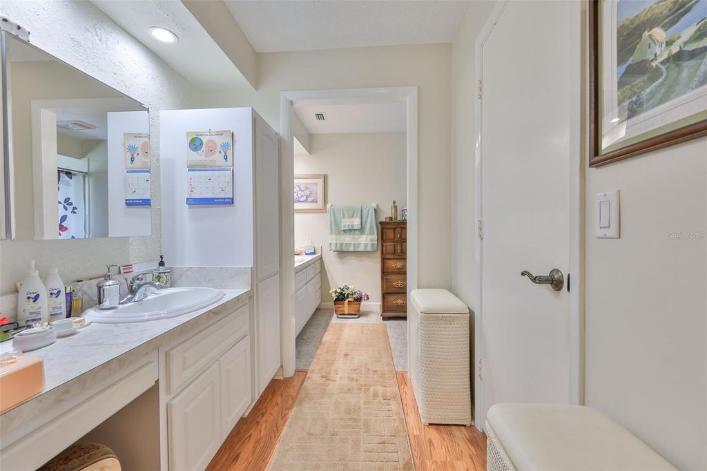 Image 29 of property listing at 2106 W VIEW DRIVE, Sun City Center, FL 33573