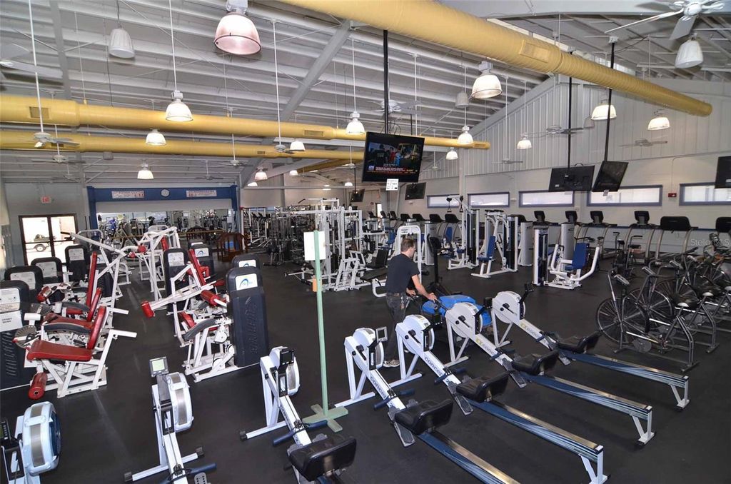 Image 51 of property listing at 2106 W VIEW DRIVE, Sun City Center, FL 33573