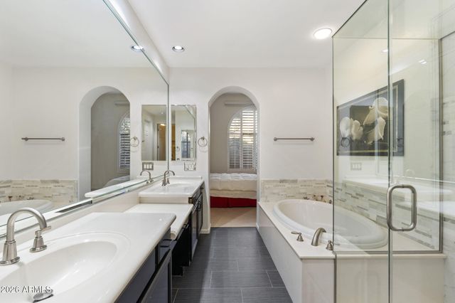 20802 N GRAYHAWK Drive 1181, Scottsdale, AZ 85255