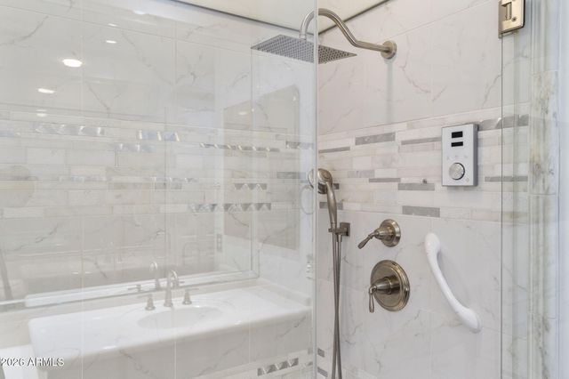 20802 N GRAYHAWK Drive 1181, Scottsdale, AZ 85255