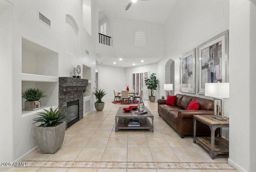 20802 N GRAYHAWK Drive 1181, Scottsdale, AZ 85255