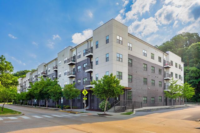 782 Riverfront Pkwy Apt 409, Chattanooga, TN 37402