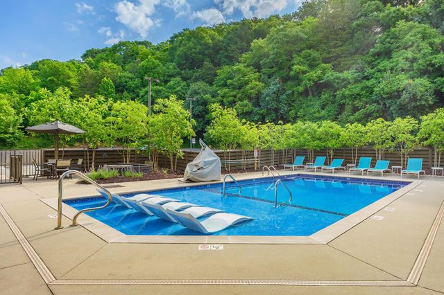 782 Riverfront Pkwy Apt 409, Chattanooga, TN 37402