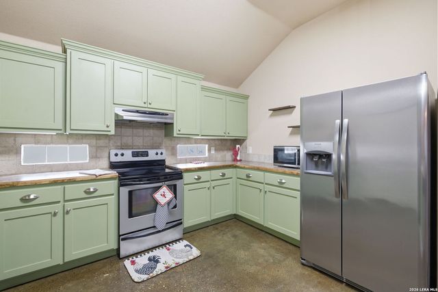 327 BONNER BLVD, New Braunfels, TX 78130