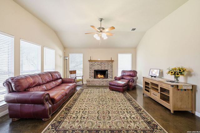 327 BONNER BLVD, New Braunfels, TX 78130