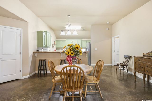 327 BONNER BLVD, New Braunfels, TX 78130