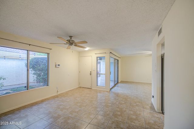 12221 S PAIUTE Street, Phoenix, AZ 85044