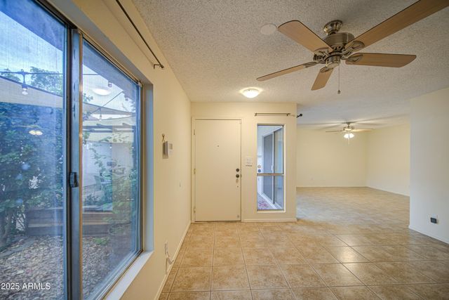 12221 S PAIUTE Street, Phoenix, AZ 85044