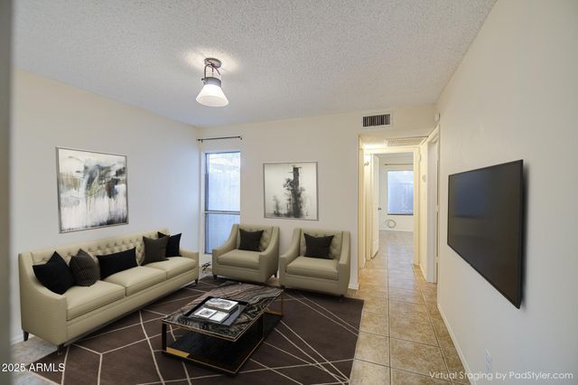 12221 S PAIUTE Street, Phoenix, AZ 85044