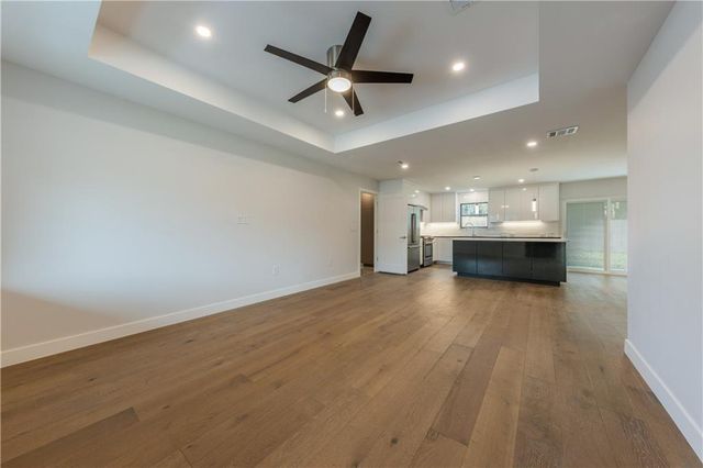 5104 Woodmoor DR, Austin, TX 78721