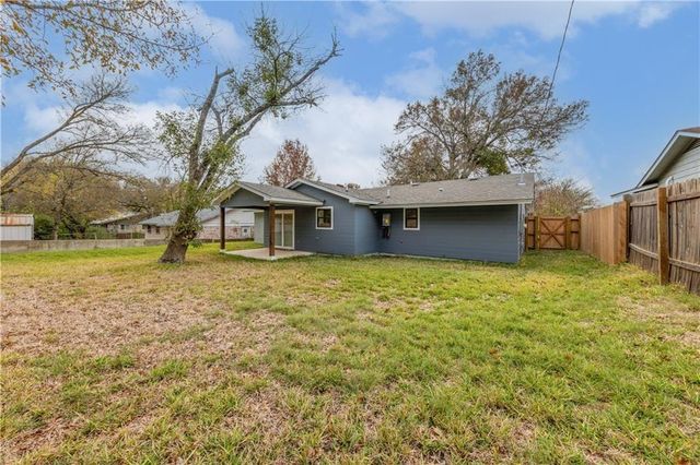 5104 Woodmoor DR, Austin, TX 78721