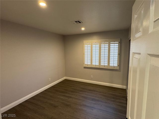 8218 Mount Nido Drive, Las Vegas, NV 89147