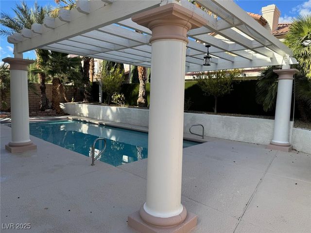 8218 Mount Nido Drive, Las Vegas, NV 89147