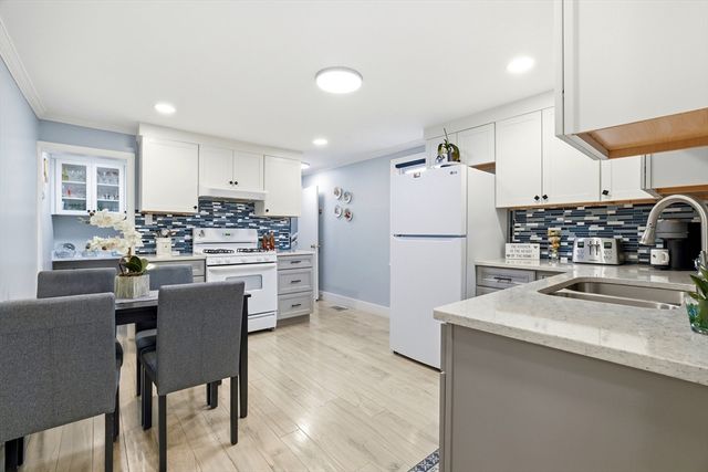 30 Woodlawn St, Everett, MA 02149