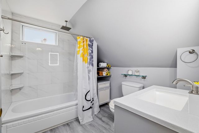 30 Woodlawn St, Everett, MA 02149