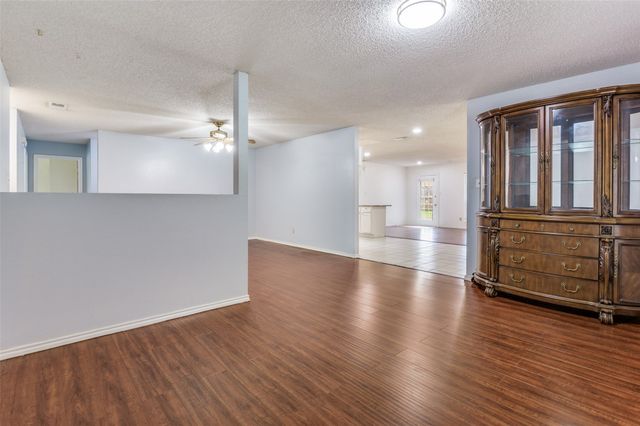 528 Lester Street, Lewisville, TX 75057