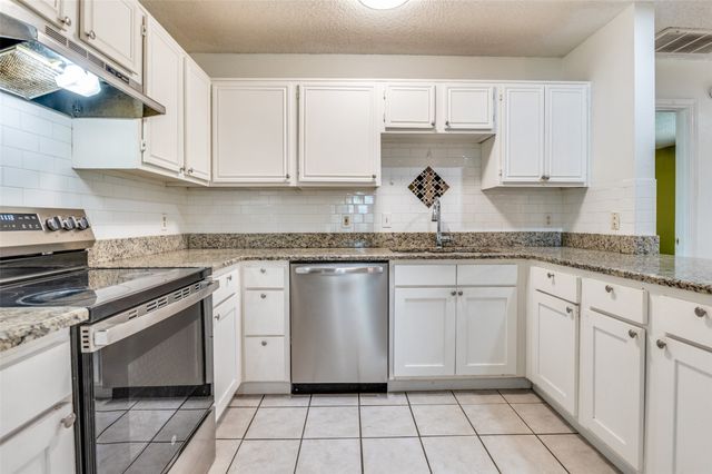 528 Lester Street, Lewisville, TX 75057