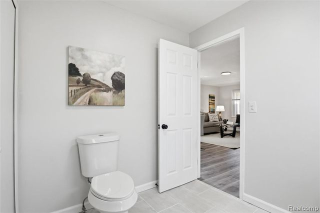 22401 Monterey Drive, Woodhaven, MI 48183
