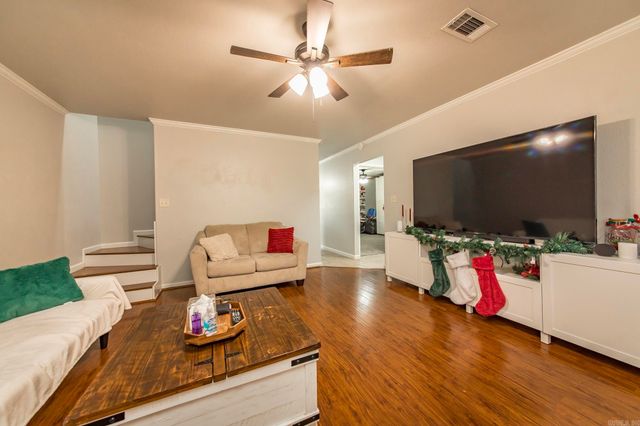 105 Earnhardt Cir, Cabot, AR 72023