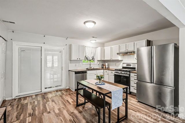 9306 Tiger Lily Lane, Charlotte, NC 28215