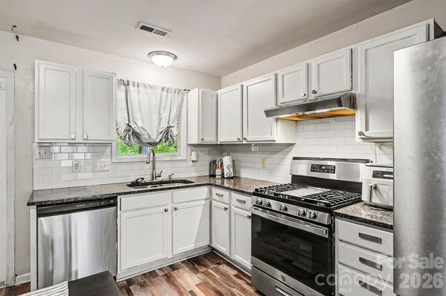 9306 Tiger Lily Lane, Charlotte, NC 28215