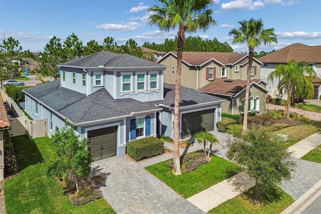 Image 3 of property listing at 18316 LEAFMORE STREET, Lutz, FL 33548