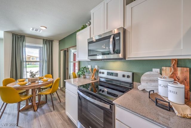 6074 Hibiscus Garden St. Street 12, North Las Vegas, NV 89081