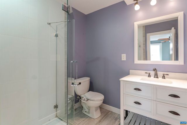 424 OAK AVE, Waynesboro, VA 22980