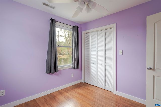 424 OAK AVE, Waynesboro, VA 22980