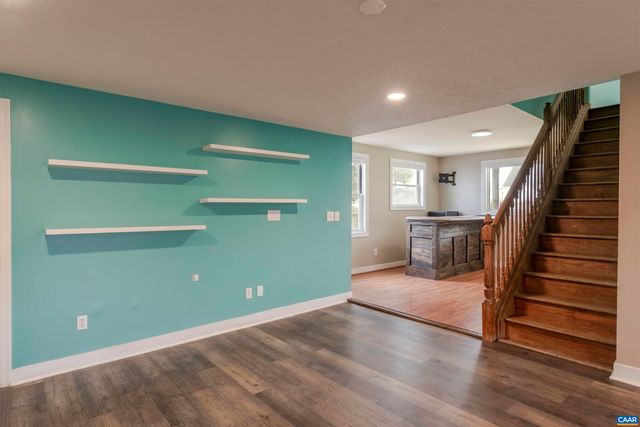 424 OAK AVE, Waynesboro, VA 22980